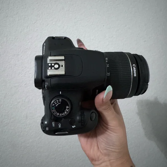 Canon EOS Rebel T5 DSLR Camera - Black